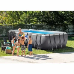 Intex Ultra Frame XTR Pool - 549 X 274 X 132 Cm - Met Zandfilterpomp En Accessoires 5 Intex Ultra Frame XTR Pool - 549 X 274 X 132 Cm - Met Zandfilterpomp En Accessoires -KOKIDO Winkel 26352 in use