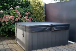 W'eau Spa Cover 215 X 215 Cm - Radius 18 Cm 12 W'eau Spa Cover 215 X 215 Cm - Radius 18 Cm -KOKIDO Winkel kopie van laj00058 2