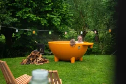 Weltevree Dutchtub Original Houtgestookte Hottub - 4 Personen - Oranje -KOKIDO Winkel weltevree dutchtub medium 1 1